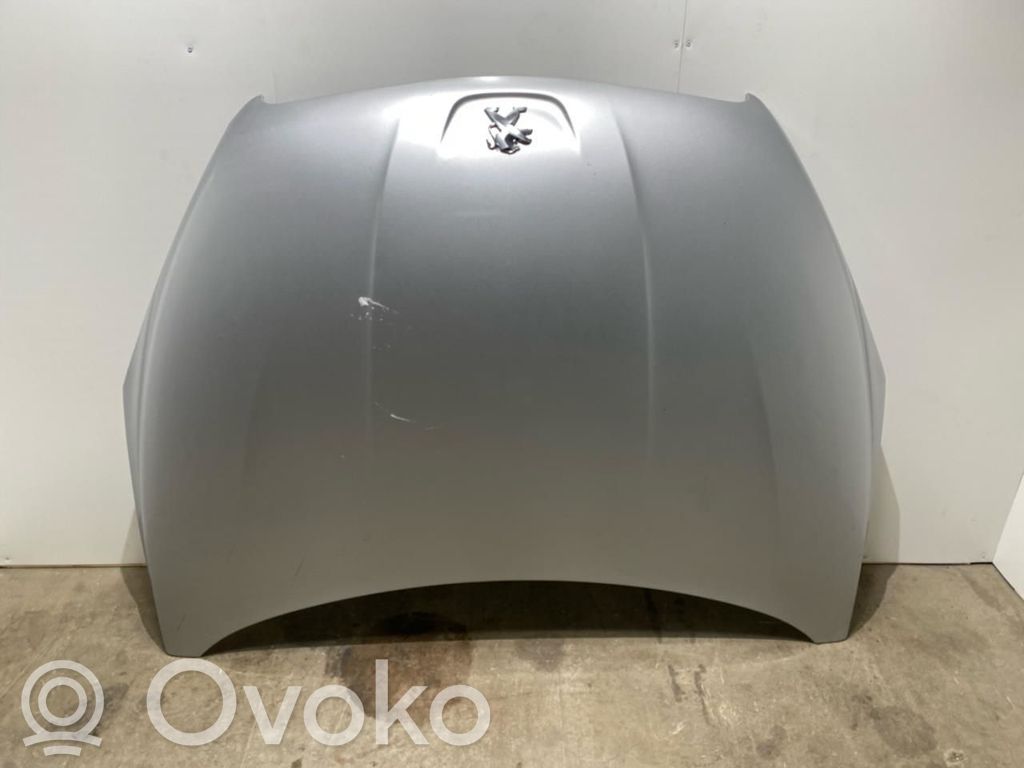 Peugeot 508 Konepelti 