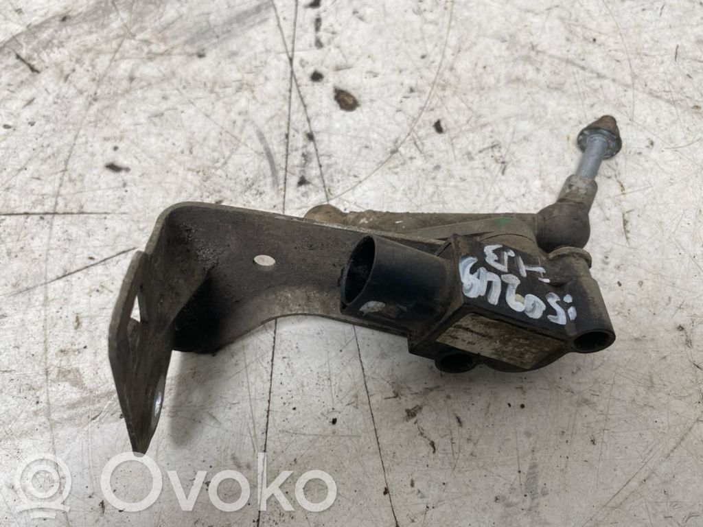 Tesla Model S Rear height level sensor lever 