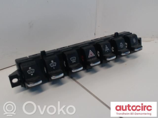 Peugeot 3008 I Hazard light switch 