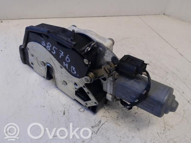 BMW 7 E65 E66 Galinių durų spyna 