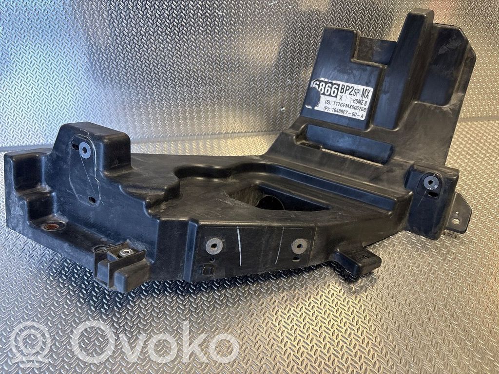 Tesla Model X Headlight/headlamp mounting bracket 
