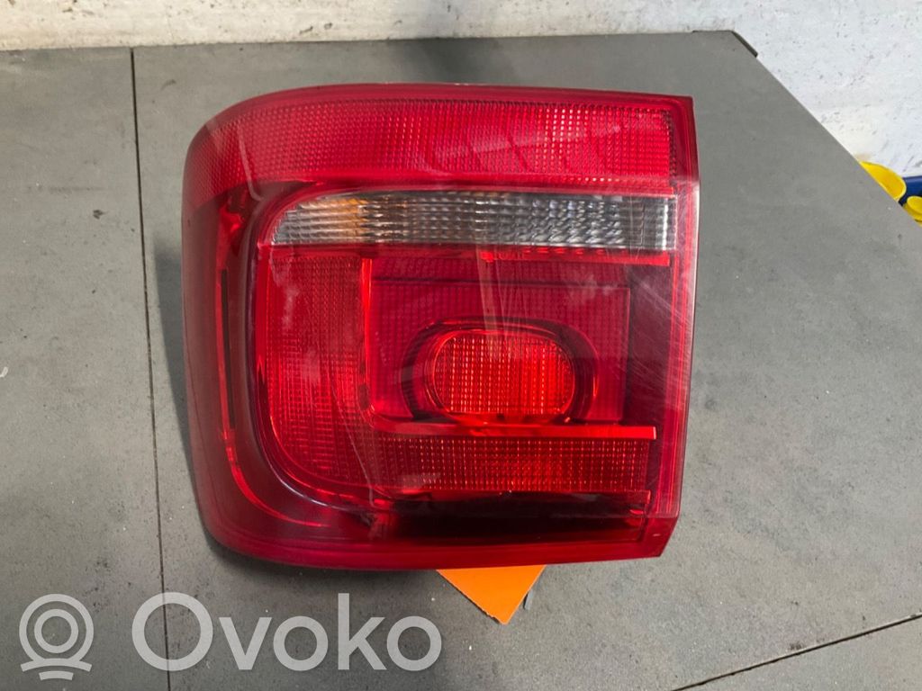 Volkswagen Touran II Lampă spate în caroserie