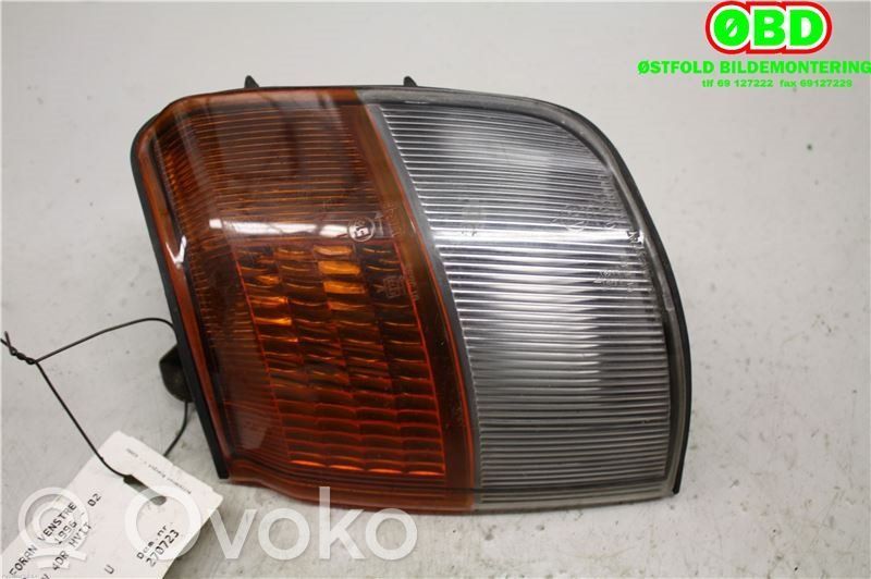 Mitsubishi Pajero Kierunkowskaz przedni 