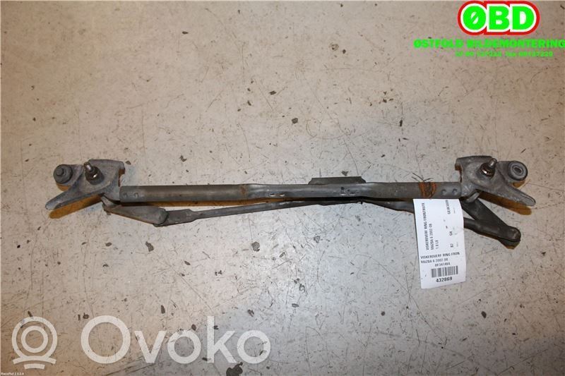 Mazda 6 Front wiper linkage 