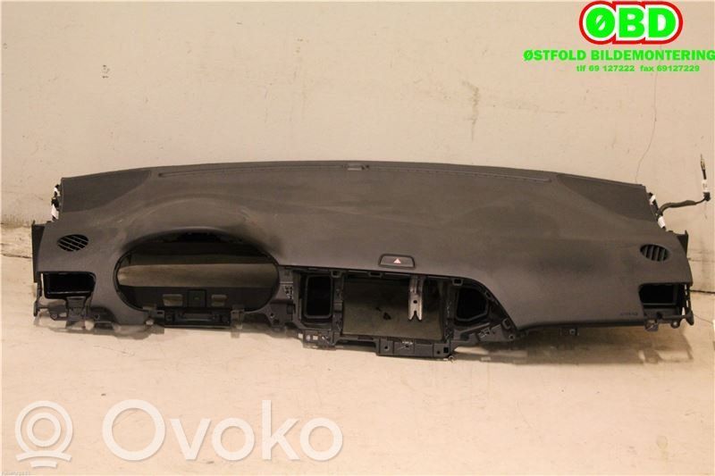 KIA Picanto Панель 