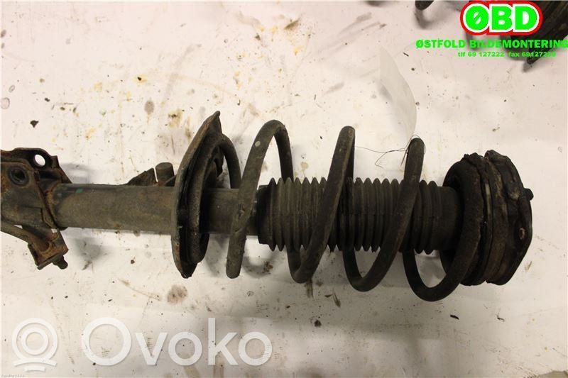 Nissan Qashqai Ansamblu amortizor cu arc față 