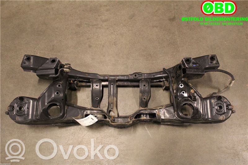 Volvo V40 Galinis traversas 