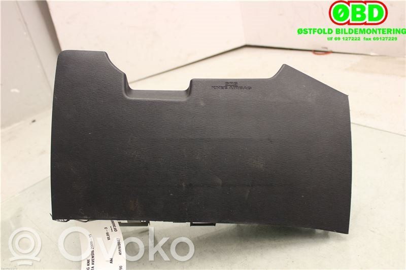 Toyota Avensis T270 Poduszka powietrzna Airbag chroniąca kolana 