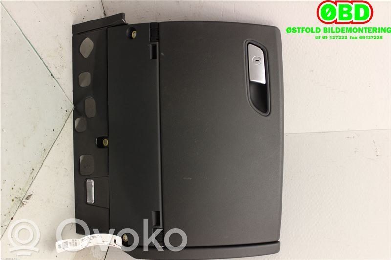 Guantera   4G8857104A,4G8857104A