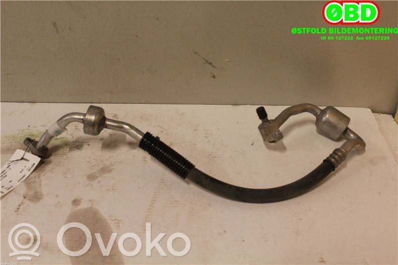 Ford Focus Ilmastointilaitteen putki (A/C) 