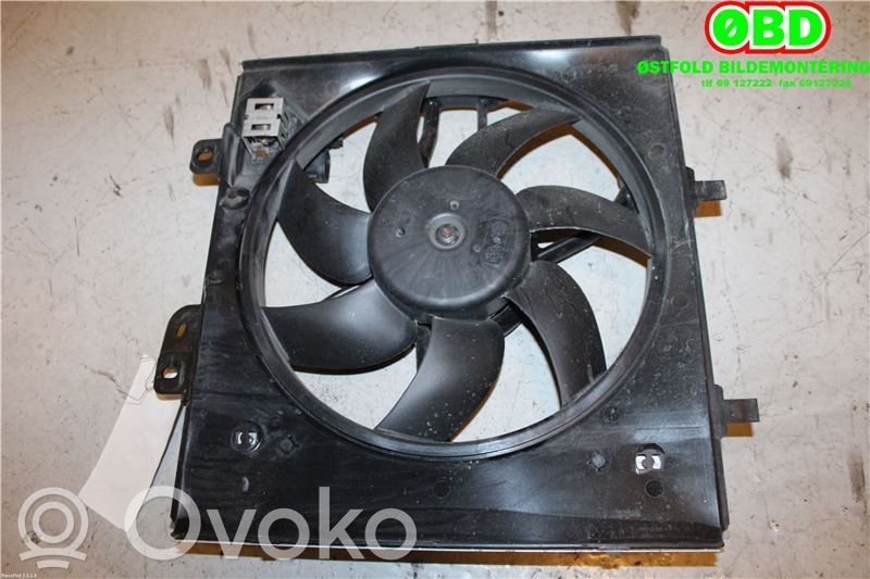 Peugeot 208 I Aro de refuerzo del ventilador del radiador