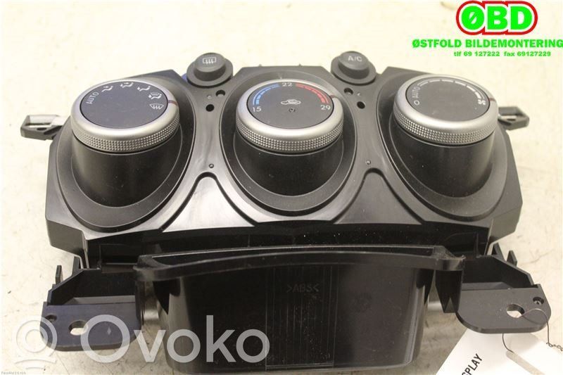 Mazda 2 Climate control/heater control trim 