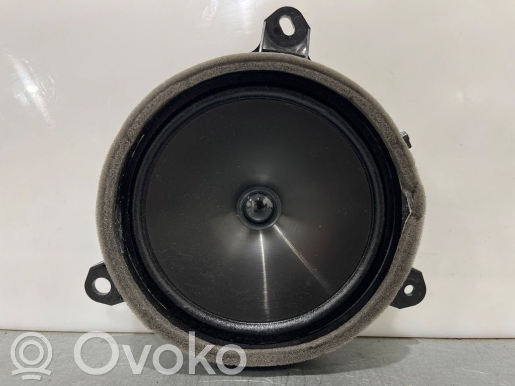 Toyota Yaris XP210 Altoparlante portiera anteriore