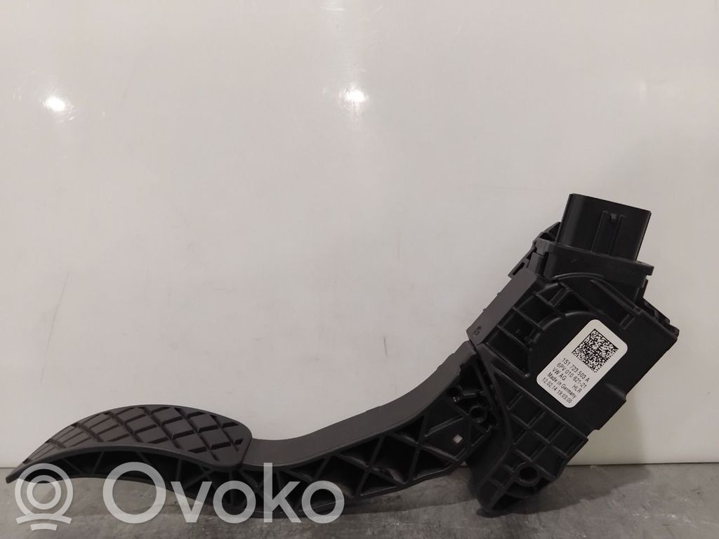 Volkswagen Up Pedał gazu / przyspieszenia 