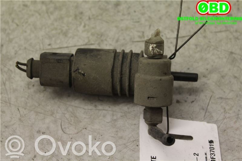 Volkswagen Touran II Pompe de lave-glace de pare-brise