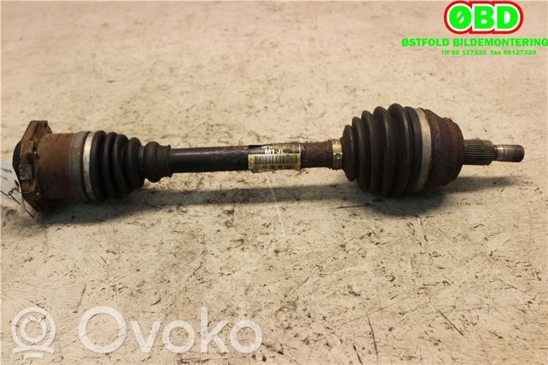 Volkswagen Bora Półoś przednia 