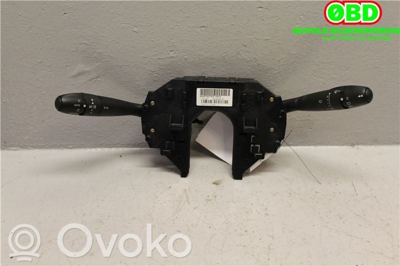 Citroen C4 I Interruptor de control multifunción 