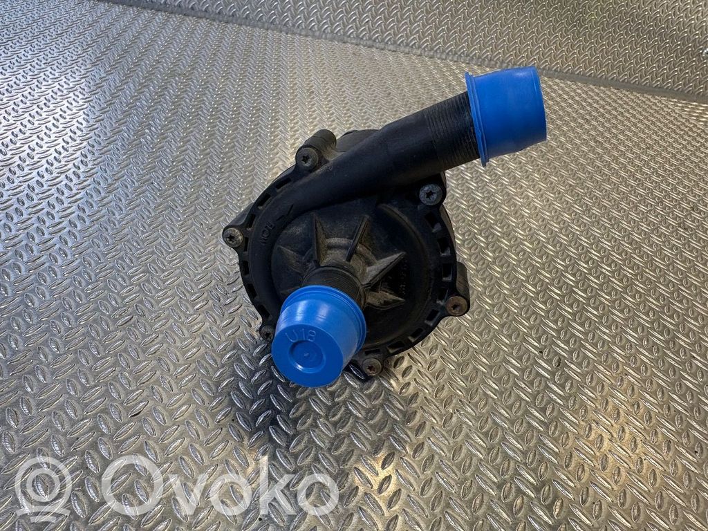 Vandens pompa   600736700C,600736700C