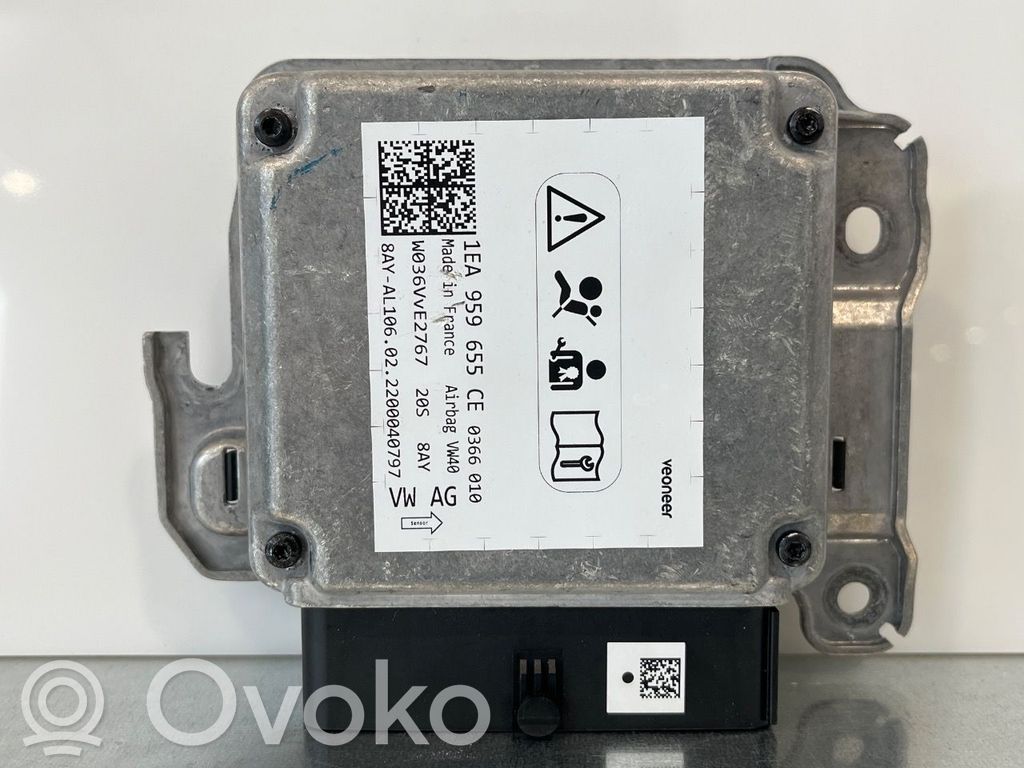 Skoda Enyaq iV Airbag control unit/module 