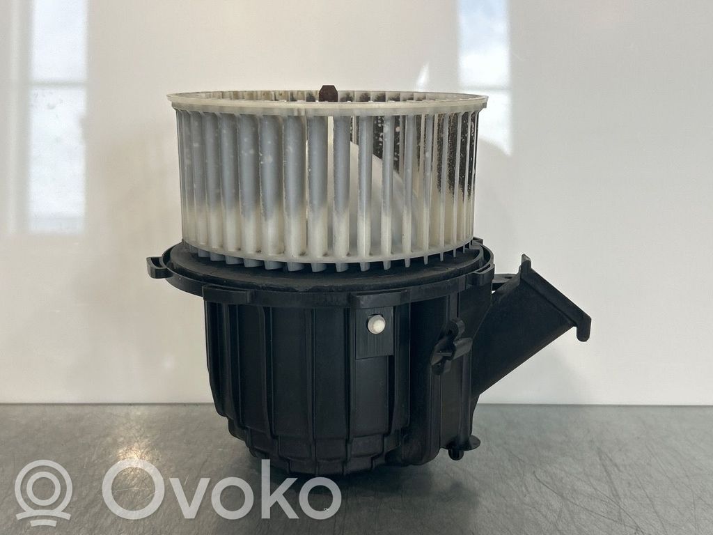 Audi A4 S4 B8 8K Heizungslüfter 