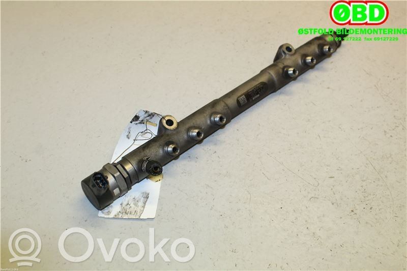 Volvo V70 Distribuidor de combustible 