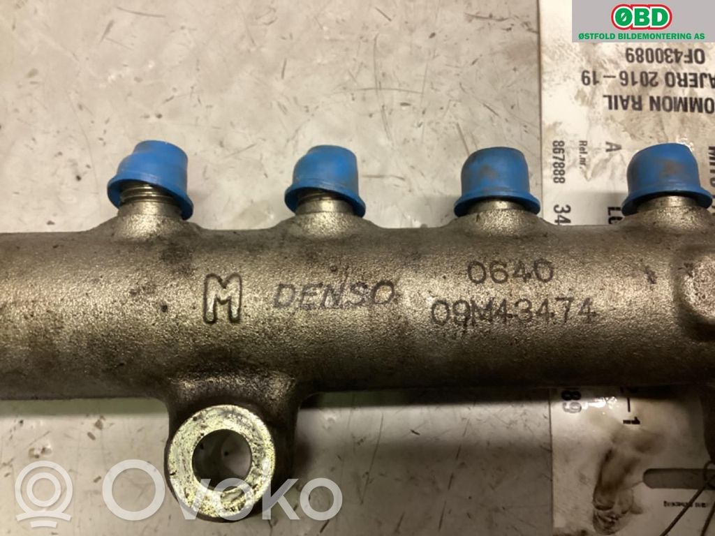 Mitsubishi Pajero Distribuidor de combustible 