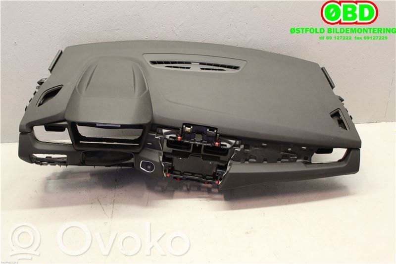 BMW 2 F22 F23 Deska rozdzielcza 