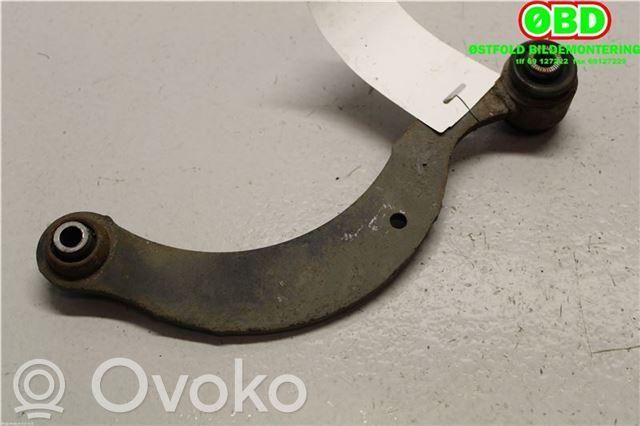 Lexus CT 200H Braccio di controllo sospensione posteriore 