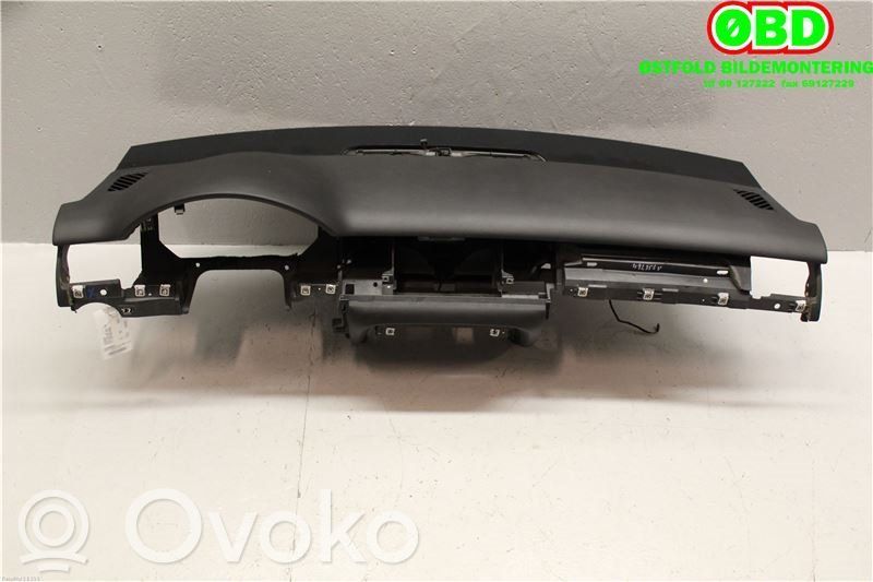 Audi A8 S8 D3 4E Panelė 