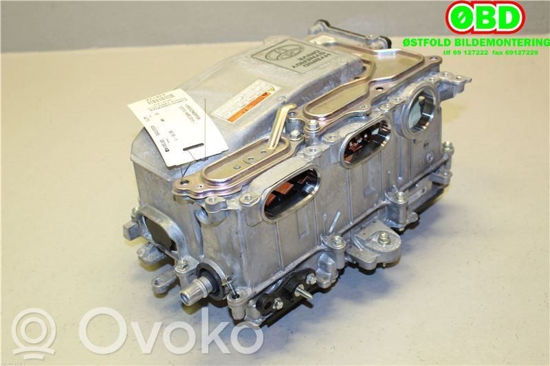 Toyota Yaris Convertor-inversor tensiune 