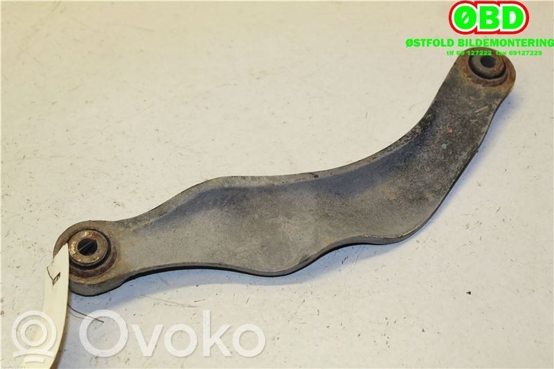 Volvo XC70 Braț control spate