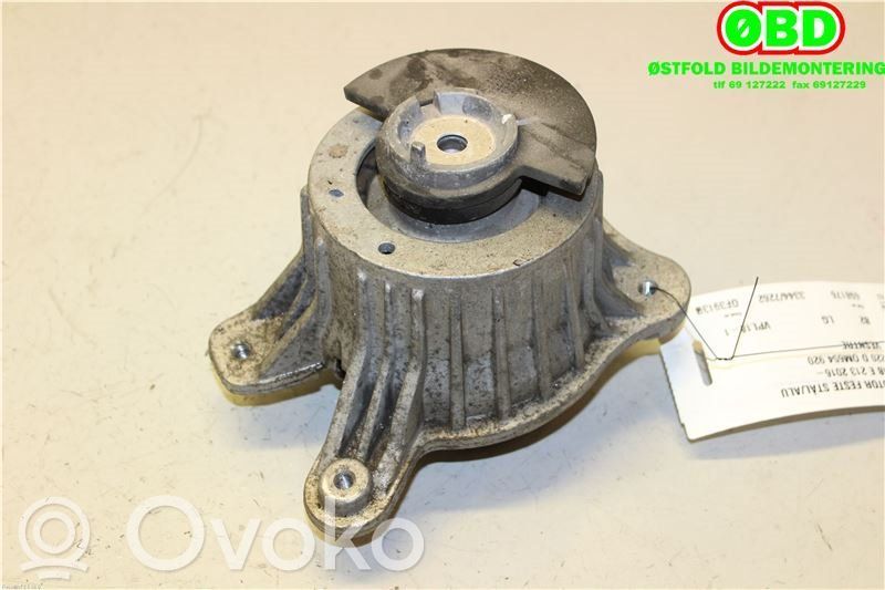 Mercedes-Benz E W213 Suport tampon motor 