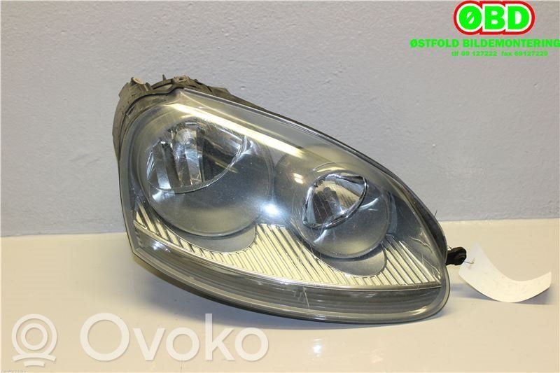 Volkswagen Golf V Lampa przednia 