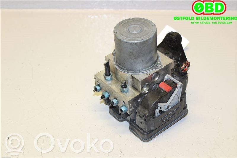 Audi A4 S4 B9 ABS bloks 