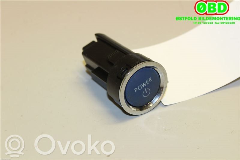Toyota RAV 4 (XA40) Altri interruttori/pulsanti/cambi 