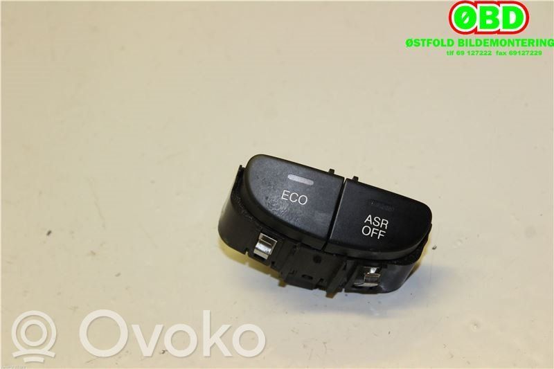 Fiat 500L Inne przełączniki i przyciski 
