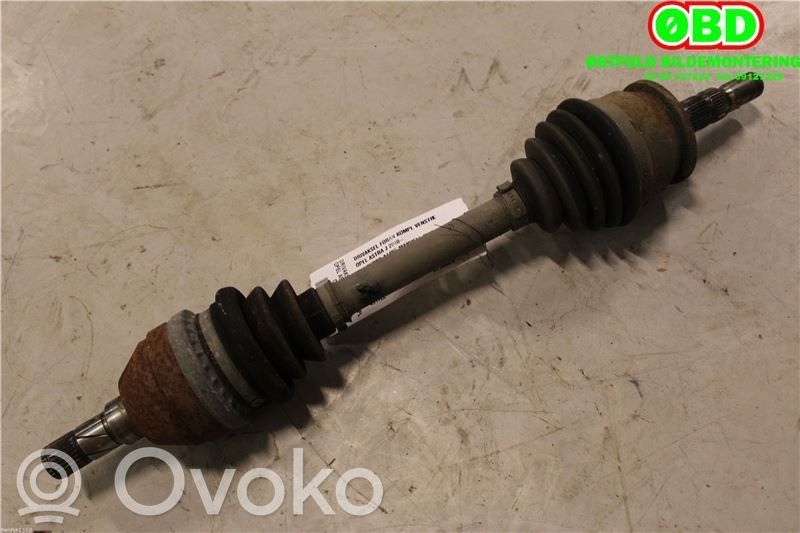 Opel Astra J Etuvetoakseli 
