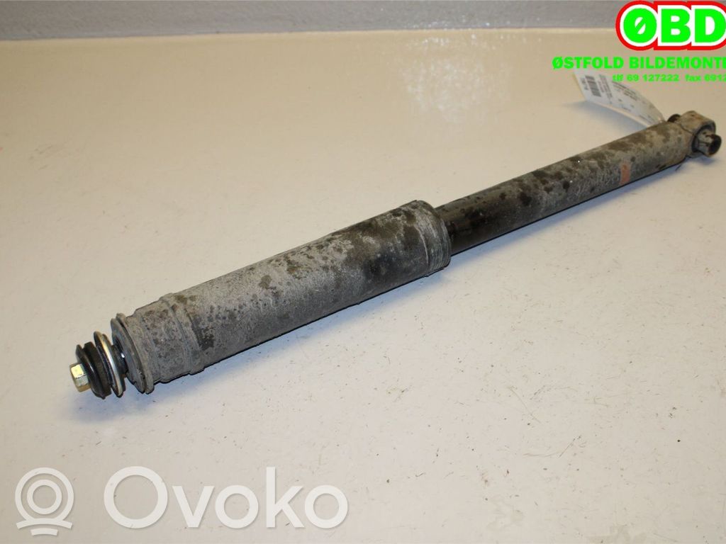 Toyota Auris E180 Takaiskunvaimennin
