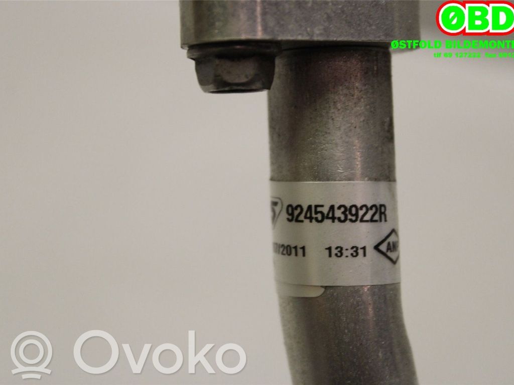 Renault Fluence Ilmastointilaitteen putki (A/C) 