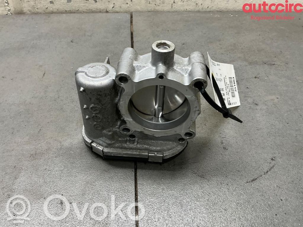 Mercedes-Benz C W205 Valvola corpo farfallato
