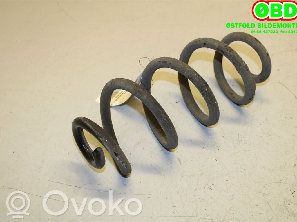 Nissan Qashqai Podkładka / Gniazdo sprężyny tylnej 