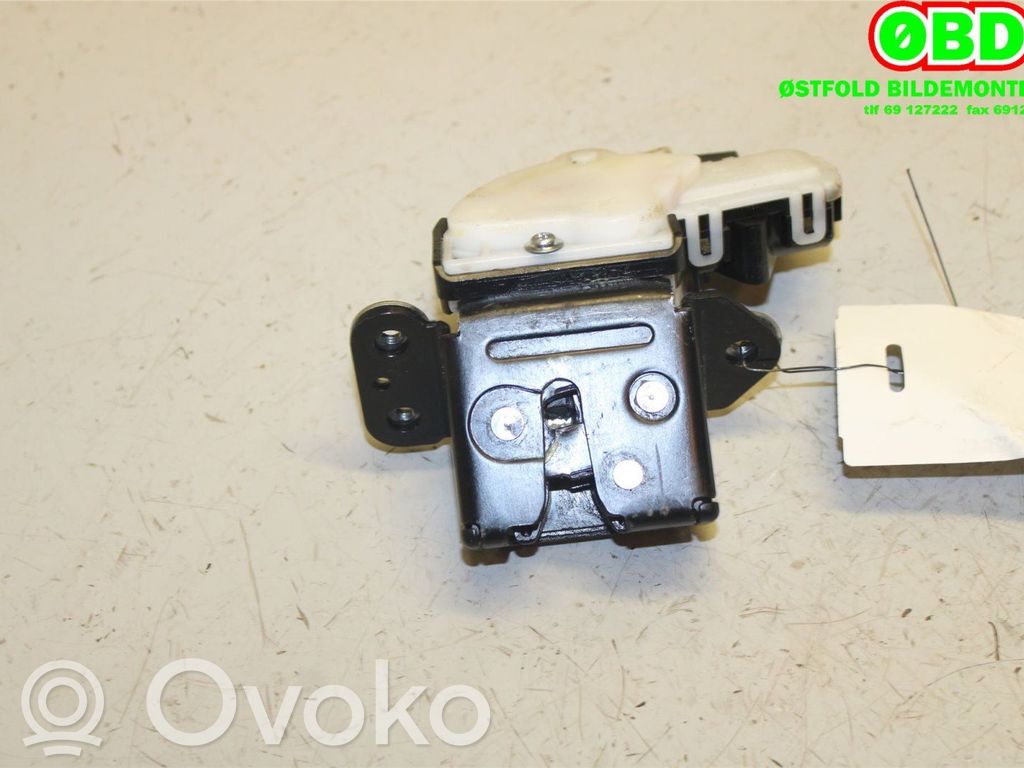 Mazda 3 III Tailgate lock latch 