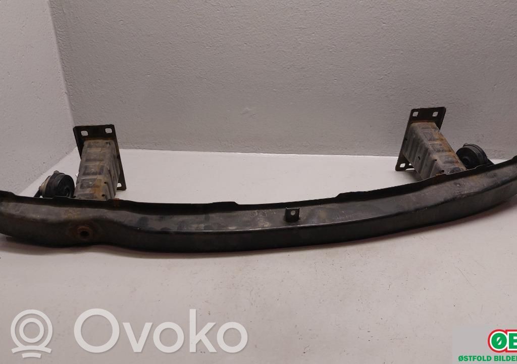 BMW 3 E90 E91 Etupuskurin tukipalkki 