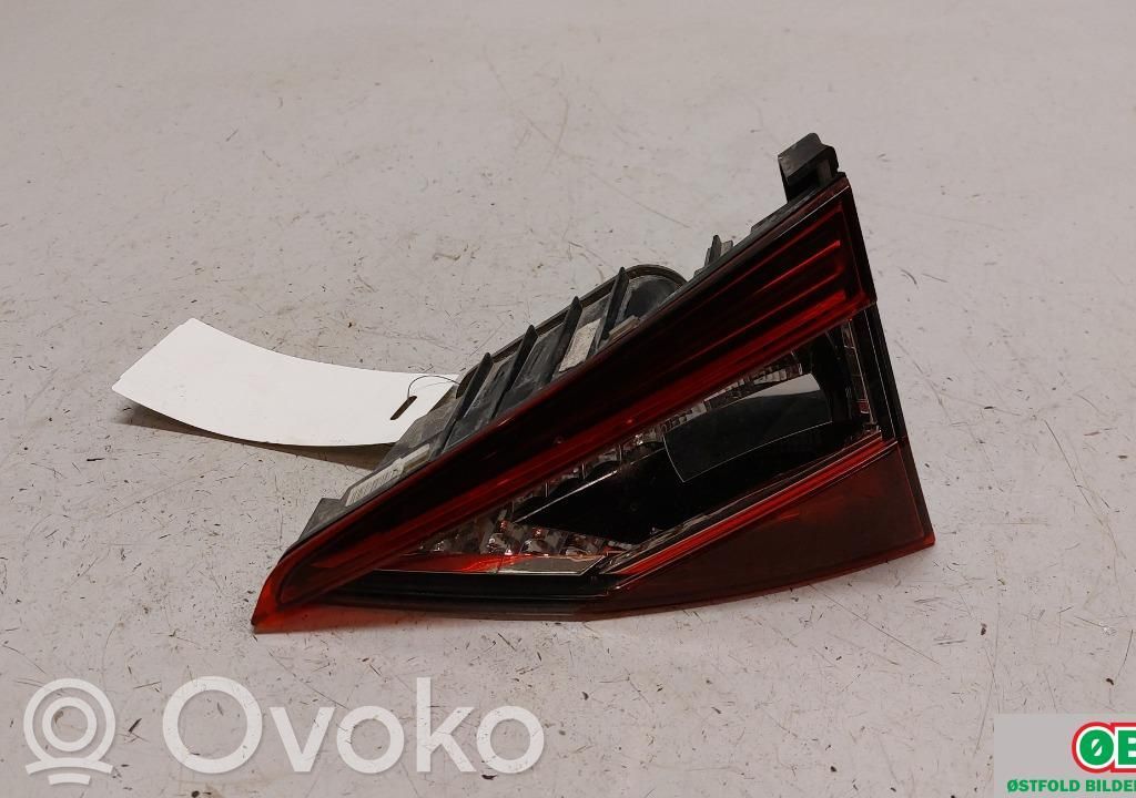 Skoda Superb B8 (3V) Lampa tylna 