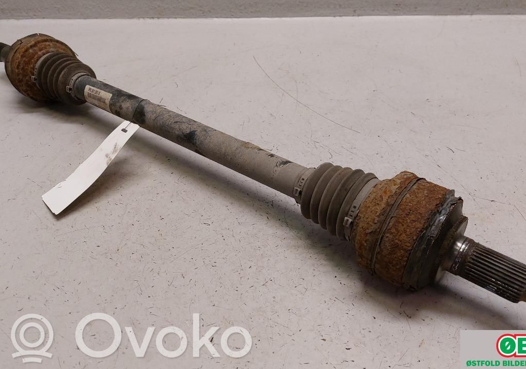 Volkswagen Touareg II Albero di trasmissione posteriore 