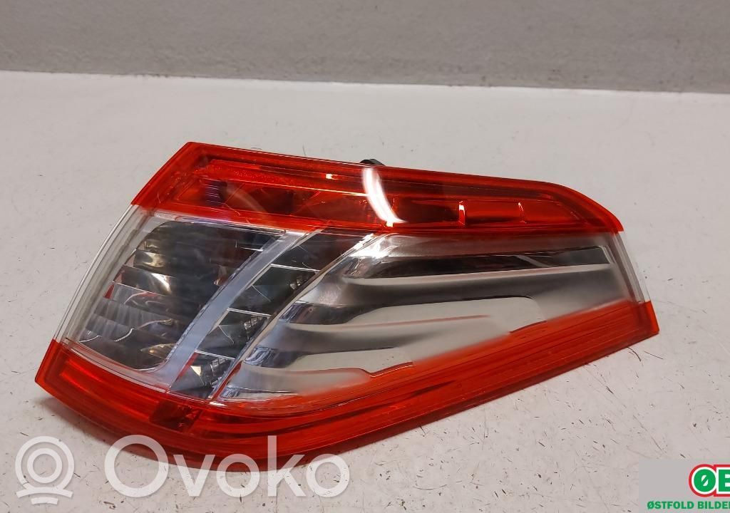 Peugeot 508 Lampă spate în caroserie