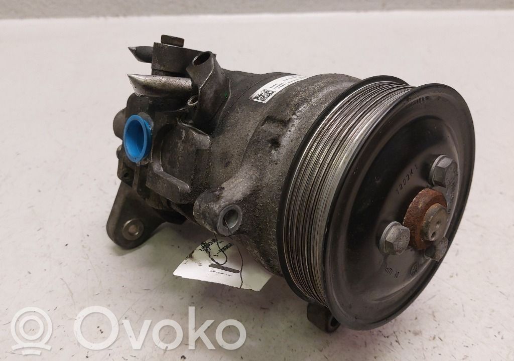 BMW X6 E71 Ohjaustehostimen pumppu 