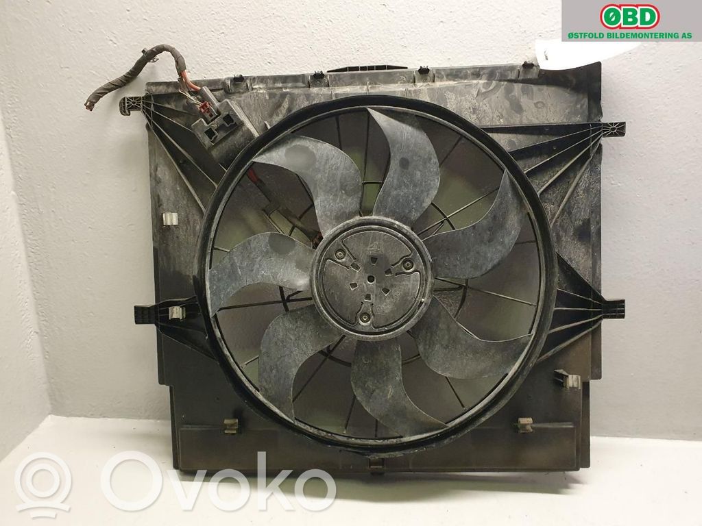 Mercedes-Benz Vito Viano W447 Convogliatore ventilatore raffreddamento del radiatore