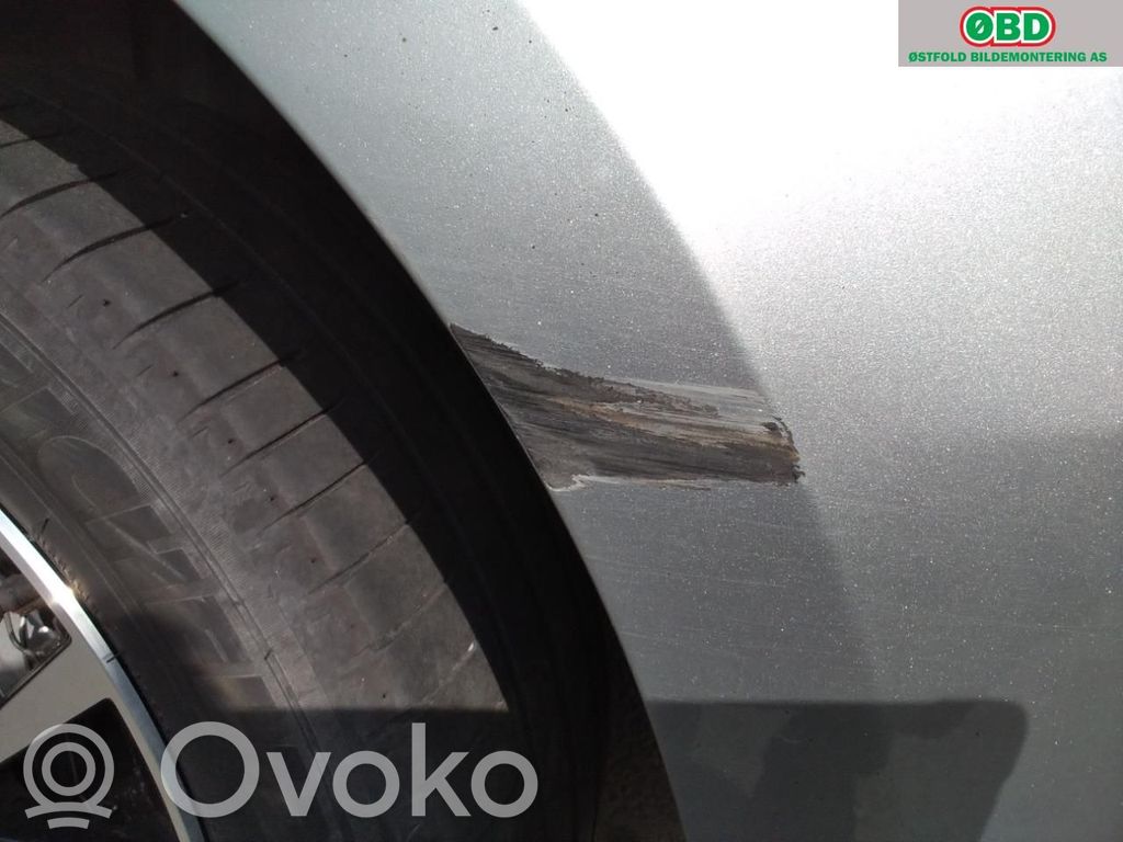Volvo V40 Bară spate 