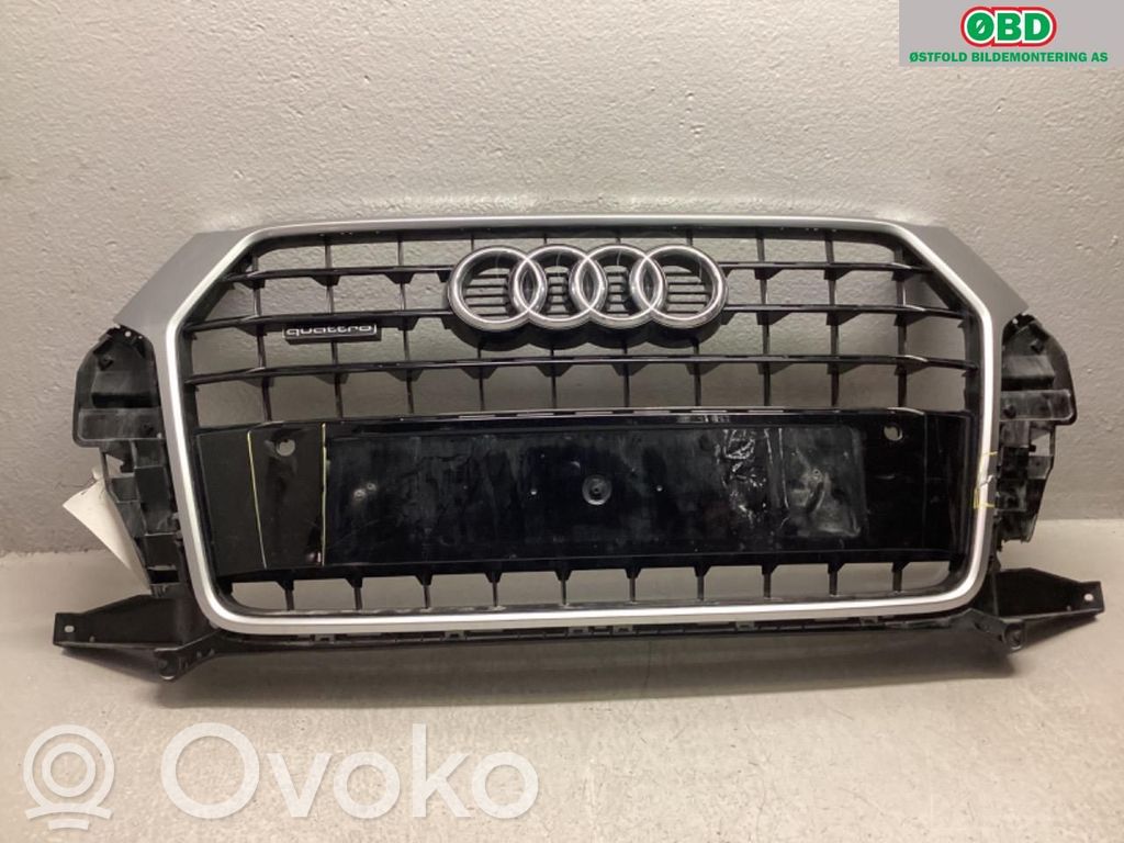 Audi Q3 8U Atrapa chłodnicy / Grill 